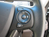 Hondaセンシングの機能のひとつ、アダプティブクルーズコントロール付!アクセルから足を離しても設定したスピードと前車との車間を保ち走行してくれます!車線維持もアシスト☆高速道路で疲労軽減ですね☆