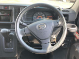 全車室内クリーニング!お客様の気持ちの良いカーライフのために、スタッフ一同全力を尽くします。