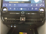 オートエアコン付き!温度設定のみで快適温度が保たれますよ〜!