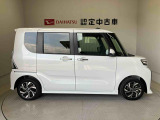 車両右側面からの写真になります。車をご覧になりたい時はお気軽に最寄りの店舗へご相談下さい。