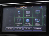 CD・DVD(再生機能)・ブルートゥース等を使用することができます。