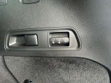 二列目のシートをトランクルームから、フラットに変更出来ます。