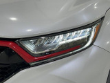 【LEDヘッドライト】LEDヘッドライトは消費電力が少ないので寿命が長いですよ!明るさも十分で、夜間走行の負担を和らげてくれます、オート点灯システムも付いております
