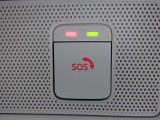 【SOSコール】急病時や危険を感じた時には、SOSコールスイッチを押してください。万が一の事故発生時には、エアバッグ展開と連動し自動通報されます。