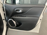 運転席ドアパネルです。