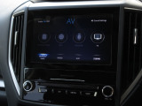 ナビゲーションは純正8インチメモリーナビを装着しております。AM、FM、CD、DVD再生、Bluetooth、音楽録音再生、フルセグTVがご使用いただけます。初めて訪れた場所でも安心ですね!