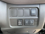オートスライドドアは、運転席前にあるスイッチの操作でもオート開閉ができ、とても便利です。
