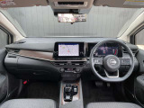 広々とした視界を体感できます。運転が楽しくなりますね。