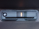 ■【ETC車載器】が装備されています。セットアップをしてお渡しとなり、ETCカードを差し込むだけで高速道路の利用が可能です。