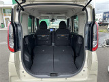 【ラゲッジスペース】リアシートを倒せばこの大容量!!ダンボールなどの大きい荷物も釣り具などの長尺物まで様々載せられそうです!!