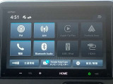 【ディスプレイオーディオ/Bluetooth対応】スマートフォン接続で、お好きな音楽を車内で楽しめます。