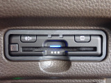 ■【ETC車載器】が装備されています。セットアップをしてお渡しとなり、ETCカードを差し込むだけで高速道路の利用が可能です。