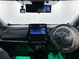 落ち着いたカラーの内装で、ゆったりと運転したい方に。