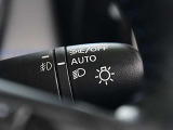 オートライトはトンネルの続く道路等でも便利です。