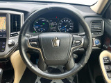 【純正革巻きステアリング】上質な革を使用することで、手にしっかり馴染みとても運転しやすいハンドルです♪