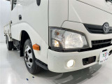 フォグランプ装着車です。暗い夜道の車両前方を明るく照らします