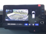 バックモニター付きで、車庫入れやバック時の後方確認をしっかりサポート。モニターに映し出される映像で死角も確認しやすく、狭い場所での駐車や後退時の操作をより安心して行えます。