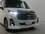 高輝度で点灯速度が速く、しかも消費電力の少ないLEDヘッドライトが装備されています!LEDの明るい光が走行中の視界の確保をサポートして、夜のドライブがより楽しく安全に運転できます♪