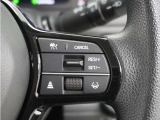 ◆アダプティブクルーズコントロール◆予め設定した車速内でクルマが自動的に加減速。前走車との適切な車間距離を維持しながら追従走行します。【LKAS】車線維持支援システムでステアリング操作を支援。