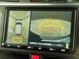 パノラミックビューモニター付きです。車両を上から見たような映像をディスプレイオーディオ画面に表示。運転席からの目視だけでは見にくい、車両周辺の状況をリアルタイムでしっかり確認できます。