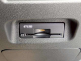 今では必需品のETCもパネルデザインにフィットするビルトインタイプなので、見た目もスッキリとしています