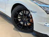 RAYS製専用20インチ鍛造アルミホイール(NISMOレーシングブラック)