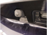 バックカメラが付いているので後方確認が非常にしやすいです。今や運転初心者も熟練者も必須装備!ついていて損はないですね♪
