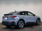 Audi Q4 Sportback 45 e-tron S line /Audi rings&ブラックスタイリング/アルミホイール 5スポーク Vデザイン グラファイトグレー (フロント8J x 20/リヤ9J x 20)