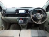 すっきりとしたインパネ周りが、運転操作性を向上させます
