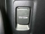 【充電用USB端子】デバイスの充電に便利です。※実際の接続端子は写真で確認or店舗までご気軽にお問合せください♪