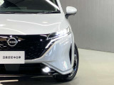 【LEDヘッドランプ&LEDフォグランプ】ハロゲンヘッドランプの約2倍の明るさ!夜の運転も安心です!