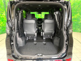 普段のお買い物や通勤、送迎等に十分な荷室スペースを確保しております。セカンドシートを倒すと、大きな荷物の積載も可能です♪