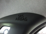 車両側面からの安全性も高めてくれる、安心装備のSRSAIRBAGシステムです。