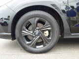 左前タイヤ