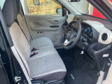 運転席廻りです。