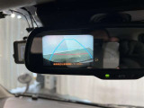 【バックモニター】駐車時に後方がリアルタイム映像で確認できます。駐車時や、夜間のバック時に大活躍♪