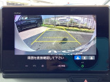 バックモニター付きで、車庫入れやバック時の後方確認をしっかりサポート。モニターに映し出される映像で死角も確認しやすく、狭い場所での駐車や後退時の操作をより安心して行えます。