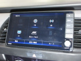 ナビゲーションは純正9インチメモリーナビ(VXU-205FTi)を装着しております。AM、FM、CD、DVD再生、Bluetooth、音楽録音再生、フルセグTVがご使用いただけます。