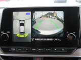 【全周囲カメラ】上が丸見え!! 駐車時に周りの様子が見えます。駐車時も安心ですよ!!