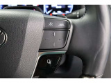 レーダークルーズコントロール作動時に車線維持に必要な運転操作の支援を行う「レーントレーシングアシスト(LTA)」を搭載しています。