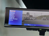 インテリジェントルームミラーです。クリアな後方視界で安全運転をサポートします。