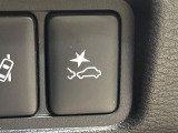 【三菱e-Assist】走行中に前方の車両等を認識し、衝突しそうな時は警報とブレーキで衝突回避と被害軽減をアシスト。より安全にドライブをお楽しみいただけます。