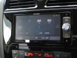ナビゲーションはパイオニアメモリーナビ(AVIC-RW33)を装着しております。AM、FM、CD、DVD再生、ワンセグTVがご使用いただけます。初めて訪れた場所でも安心ですね!