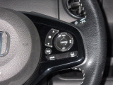 Hondaセンシングの機能のひとつ、アダプティブクルーズコントロール付!アクセルから足を離しても設定したスピードと前車との車間を保ち走行してくれます!車線維持もアシスト☆高速道路で疲労軽減ですね☆