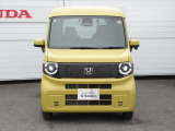 ハロゲンより明るく、より遠くまでさらなる安心感のあるLEDヘッドライトを採用。点灯忘れも防止できるオートライトコントロール機構付きです。