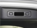 ◆予約クローズ機能付きパワーテールゲート◆キーや運転席のボタン、ハンズフリー機能など多彩なアクセスで自動開閉できます。