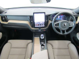 XC60 プラス B5 