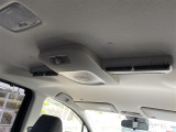 【 後席用ファン 】天井にファンがついているので、エアコンの空気を効率よく循環させ、車内全体を効率よく快適な温度にすることができます♪//