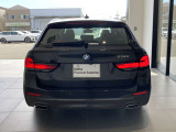ビジネスからレジャーまで幅広いシーンで活躍する一台です。