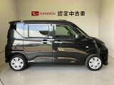 車両右側面からの写真になります。車をご覧になりたい時はお気軽に最寄りの店舗へご相談下さい。